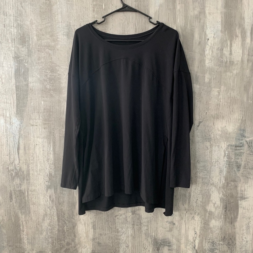 Lululemon black sz 12 long sleeve tee